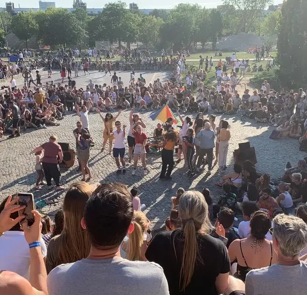 La karaoké du Mauerpark à Berlin