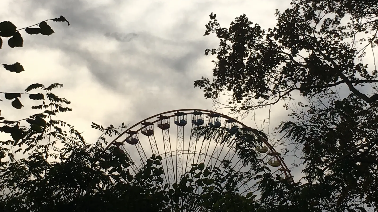 Un parc d'attraction abandonnée à Berlin