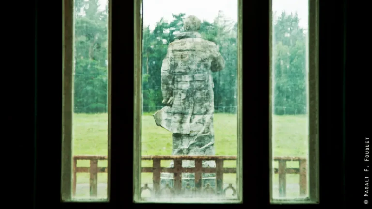 Lire la suite à propos de l’article La caserne interdite de Lénine