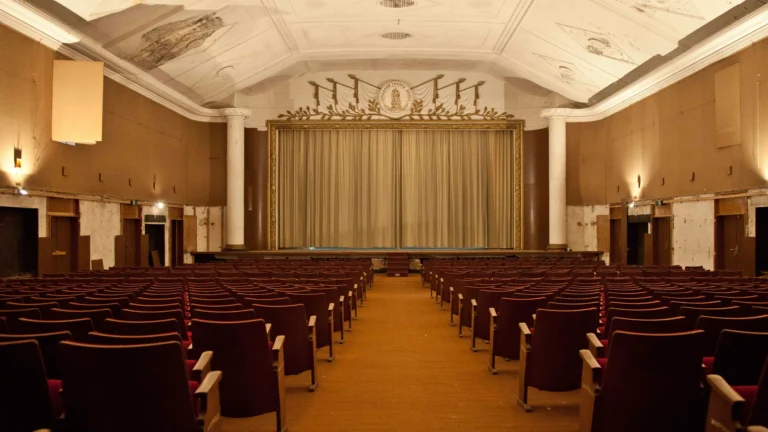 Lire la suite à propos de l’article La caserne interdite de Lénine