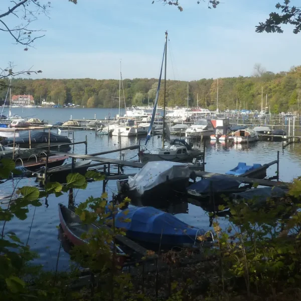 Le lac et les îles de Tegel à Berlin