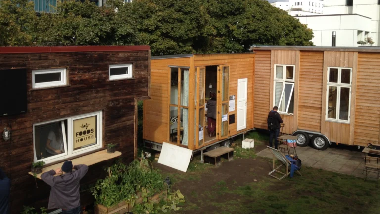 Lire la suite à propos de l’article Modes de vie alternatifs à Berlin