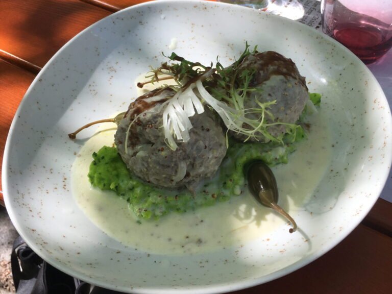 Lire la suite à propos de l’article Restaurants allemands à Berlin : nos 20 adresses préférées