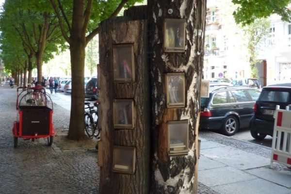 bibliotheque-arbre-berlin Une bibliothèque dans un arbre à Berlin
